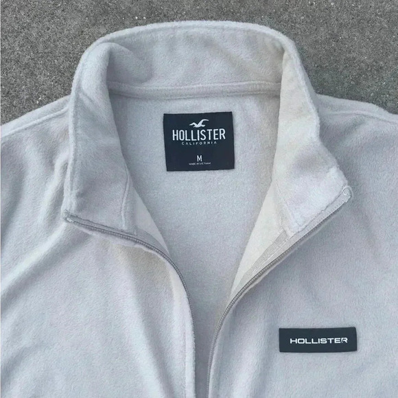 NWOT Hollister Men's Polar Fleece Full-Zip Mock Neck Sweatshirt (Cream /… - Picture 3 of 4